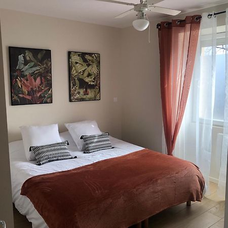 Appartement T2 Spacieux Et Equipe Mions Exteriör bild