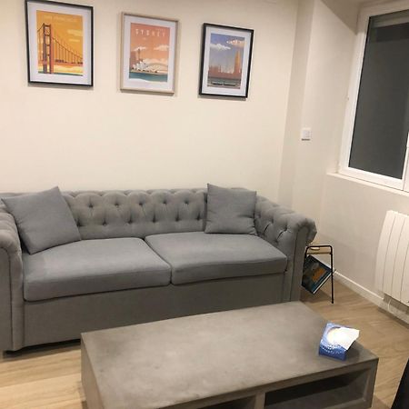 Appartement T2 Spacieux Et Equipe Mions Exteriör bild